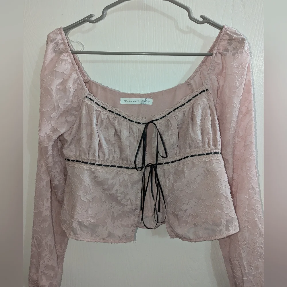 Lace Top - Picture 1 of 3